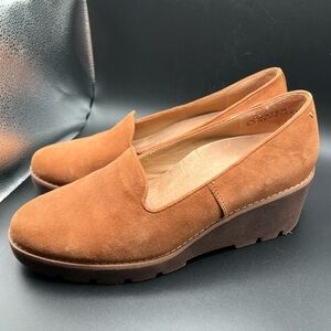 Vionic Willa Wedge Loafer In Toffee Brown Suede Size 9.5 M Water Repellent